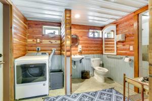 Posezení v ubytování Cameron Nature Retreat Hike, Bike and More! + 22 fotografií