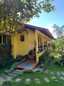 Um jardim em Pousada Ribeirao da Floresta