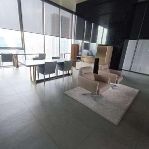 Posezení v ubytování Sathon Luxury High-rise Apartment City View KingPower ,IconSiam ,BNH,Silom