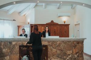 Hosté ubytování LH Hotel Pozzo Sacro + 37 fotografií