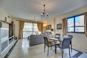 Posedenie v ubytovaní Beachside Puerto Banus Luxury Aprt2