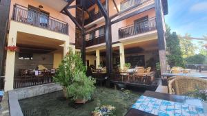 Balkón nebo terasa v ubytování Hotel Villa Bora + 22 fotografií
