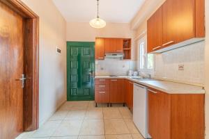 A kitchen or kitchenette at Arianna Superior Studio 18