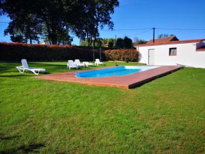 Bazén v ubytovaní Casa Rural Camino Real Completa alebo v jeho blízkosti