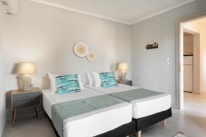 Gallery image of Blue & Indigo Turtles Apartments, Vourvourou #FeelsLikeHome in Vourvourou +24 photos