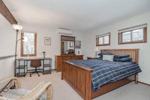 Ένα ή περισσότερα κρεβάτια σε δωμάτιο στο Camelback Condo +48 φωτογραφίες