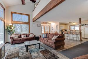 Χώρος καθιστικού στο Camelback Condo