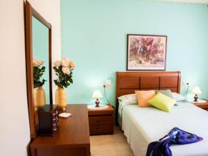 Postel nebo postele na pokoji v ubytování Holiday Home Mestral by Interhome