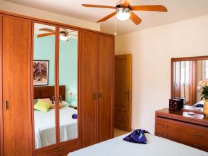 Postel nebo postele na pokoji v ubytování Holiday Home Mestral by Interhome