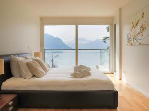 Postel nebo postele na pokoji v ubytování Apartment Le National Montreux-1 by Interhome