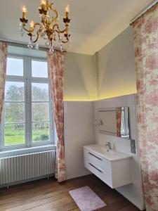 Fotografie z fotogalerie ubytování Le Château des Portes v destinaci Noyal
