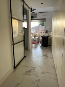 Zdjęcie z galerii obiektu Bonito apartamento w Marbelli