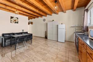 Kuchyňa alebo kuchynka v ubytovaní E Ensuite Vacation Apartment LANZAROTE