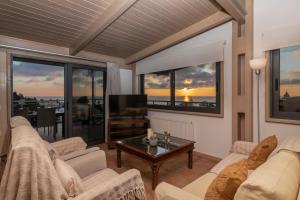 Zona de estar de Orizontas Loft with Panoramic View