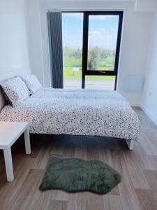 Postel nebo postele na pokoji v ubytování Modern House
