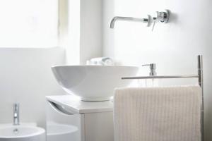 O baie la iFlat Dimora del Cassaro +13 fotografii