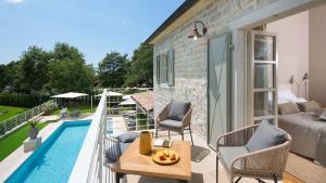 Fotografie z fotogalerie ubytování Modern countryside villa with swimming pool in Kanfanar v destinaci Ladići