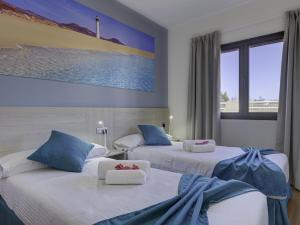 Postel nebo postele na pokoji v ubytování Lightbooking Villa El Molino piscina privada climatizada