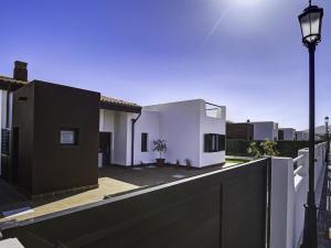Balkón nebo terasa v ubytování Lightbooking Villa El Molino piscina privada climatizada