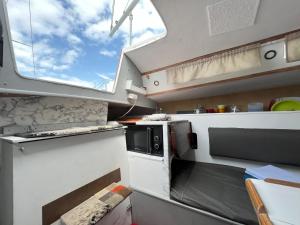 Zdjęcie z galerii obiektu location un petit voilier w La Rochelle