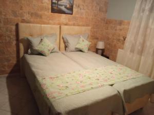 Posteľ alebo postele v izbe v ubytovaní Annas apartment