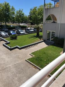 Fotografia z galérie ubytovania Studio avec Piscine résidence Natureva by 8H v destinácii Cap d'Agde