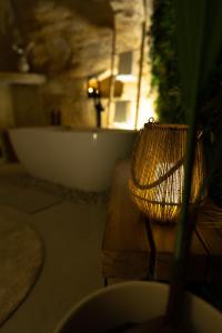 Kép Le temps suspendu, Nuit sous la roche & jacuzzi szállásáról Doué-la-Fontaine-ben a galériában