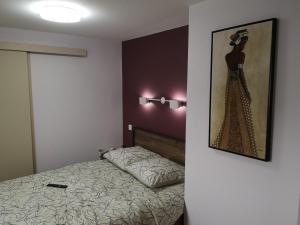 Posteľ alebo postele v izbe v ubytovaní L'auberge des quatre routes