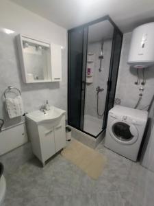 Koupelna v ubytování Apartments & room Ivica Split