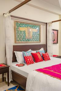 Letto o letti in una camera di Mangalmayee Heritage Home - Boutique Homestay