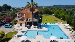 The swimming pool at or close to Banos Apartments and swimming pool