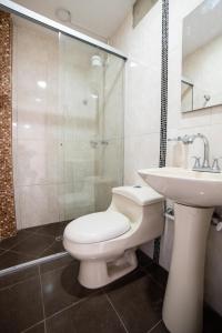 Koupelna v ubytování Tu Espacio Privado Encanto en Medellín E