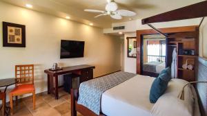 TV/Unterhaltungsangebot in der Unterkunft Catalonia Yucatan Beach - All Inclusive