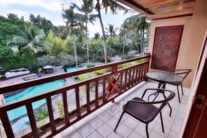 Rõdu või terrass majutusasutuses The Jayakarta Yogyakarta Hotel & Spa