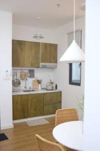 Stylish 2BR Apartment at Neu Suites, Kuala Lumpur
