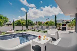 Bazén v ubytování Protaras Olivia Pearl Villa nebo v jeho okolí