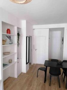 Fotografia z galérie ubytovania Magnifique appartement T4, plage des Catalans v destinácii Marseille
