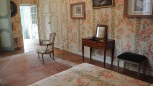 Posteľ alebo postele v izbe v ubytovaní Maison d'hôtes - Hôtel particulier de Jerphanion Cambacérès