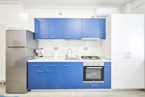 O bucătărie sau chicinetă la Sunny Home Apartment Nord10 Pool & Playground