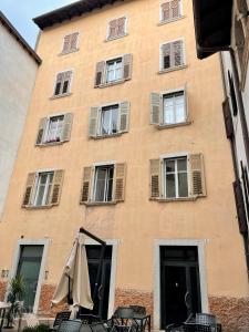 The building in which Az apartmant is located