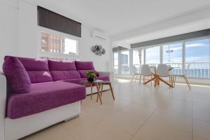 Posezení v ubytování Sun Sand and Luxury Seafront Apartment Veracruz Levante