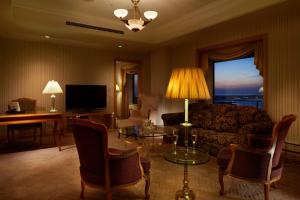 TV a/nebo společenská místnost v ubytování Hotel Agora Regency Osaka Sakai