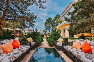 Bazén v ubytování Dreamland Oasis nebo v jeho okolí
