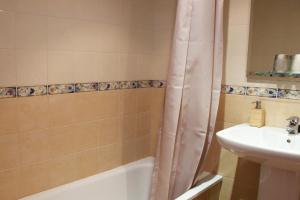 Koupelna v ubytování Apartment Gandia Playa Venecia