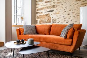 Posezení v ubytování MALLORY - Appartement spacieux Dinan centre