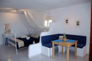 Posezení v ubytování Christos rooms milos
