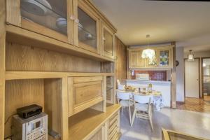 Kuchnia lub aneks kuchenny w obiekcie Studio cabine Le Charvet