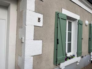 Zdjęcie z galerii obiektu Maison balnéo 2pl & jardin Bourges @casaberruyere w mieście Bourges