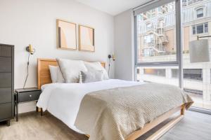 Ảnh trong thư viện ảnh của River N 1BR w Gym Pool WD nr L CHI-124 ở Chicago +37 ảnh