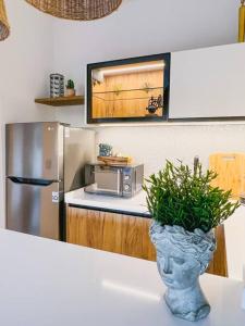 Kuchnia lub aneks kuchenny w obiekcie Apartamento moderno y acogedor cerca del mar
